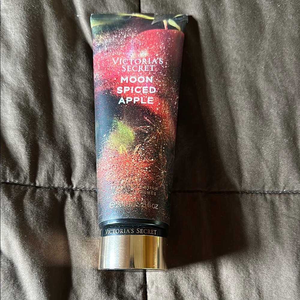 Victoria’s Secret Moon Spiced Apple Body Lotion